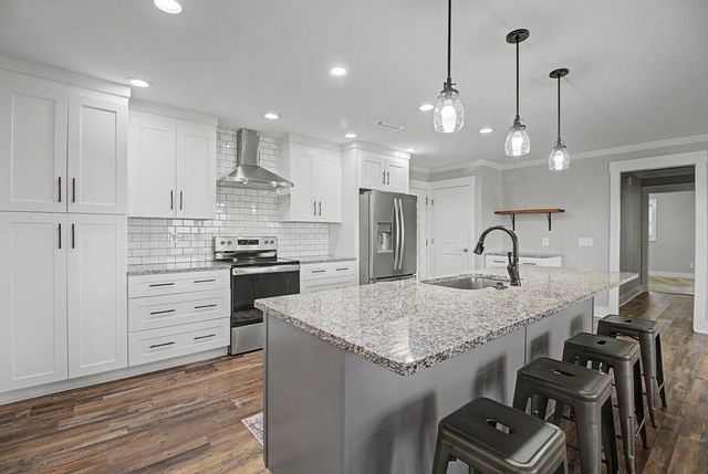 402 Cable Street, Headland, AL 36345