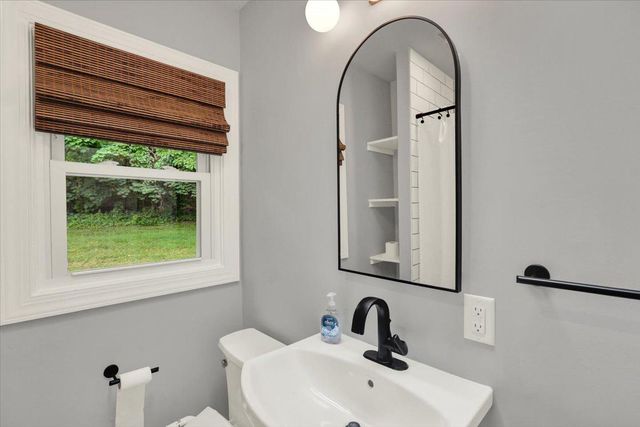 851 CADMUS RD, Pottstown, PA 19465