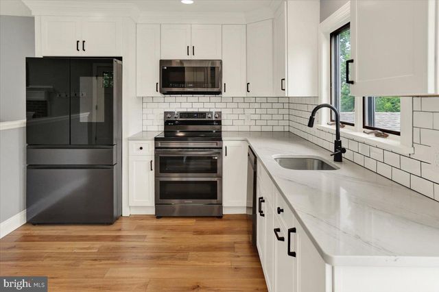 851 CADMUS RD, Pottstown, PA 19465
