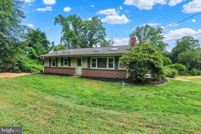 851 CADMUS RD, Pottstown, PA 19465