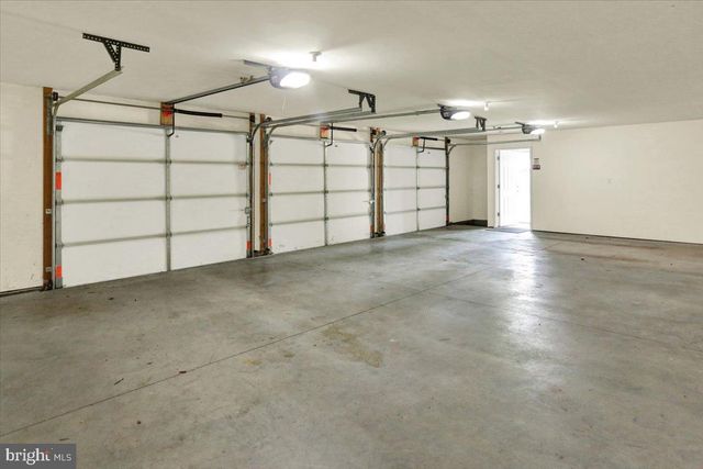 851 CADMUS RD, Pottstown, PA 19465