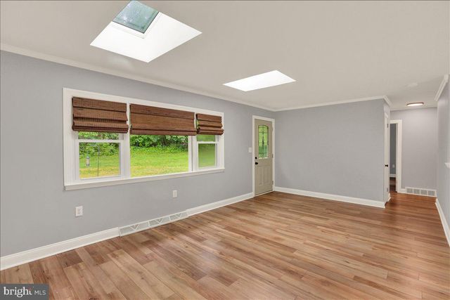 851 CADMUS RD, Pottstown, PA 19465