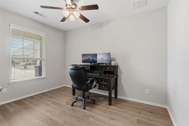 1721 Settlement Way, Aubrey, TX 76227