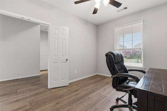 1721 Settlement Way, Aubrey, TX 76227