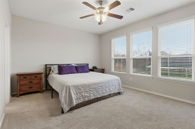 1721 Settlement Way, Aubrey, TX 76227