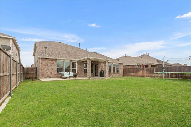 1721 Settlement Way, Aubrey, TX 76227