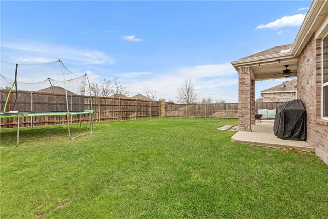 1721 Settlement Way, Aubrey, TX 76227