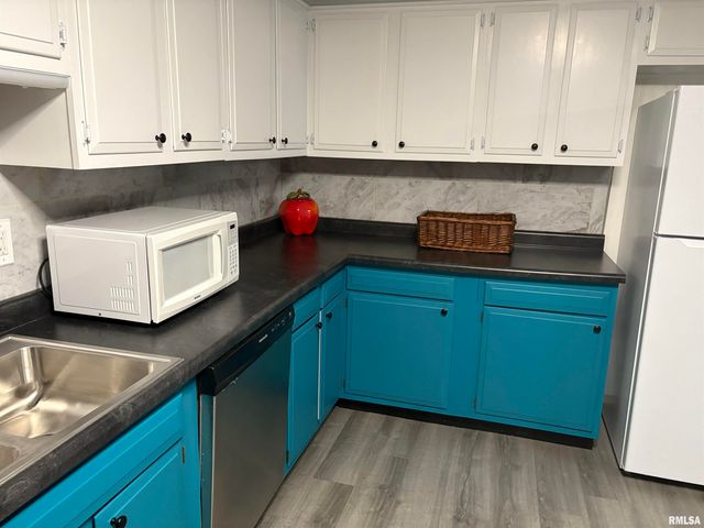 1901 Jeanette Ln Apt 3, Springfield, IL 62702