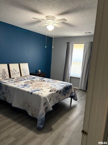 1901 Jeanette Ln Apt 3, Springfield, IL 62702