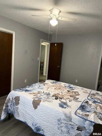 1901 Jeanette Ln Apt 3, Springfield, IL 62702