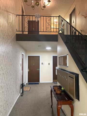 1901 Jeanette Ln Apt 3, Springfield, IL 62702