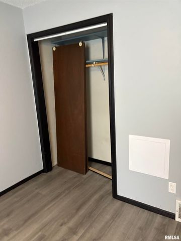 1901 Jeanette Ln Apt 3, Springfield, IL 62702