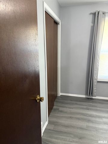 1901 Jeanette Ln Apt 3, Springfield, IL 62702