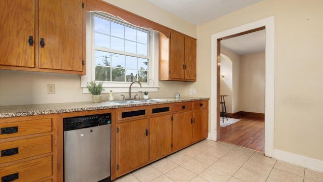 1195 W Main Street, Newark, OH 43055