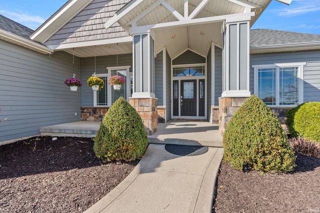 13708 Paperbark Trail, Fort Wayne, IN 46814