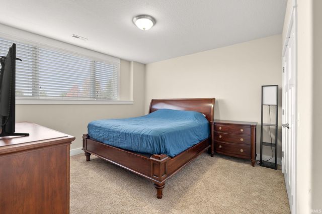 13708 Paperbark Trail, Fort Wayne, IN 46814