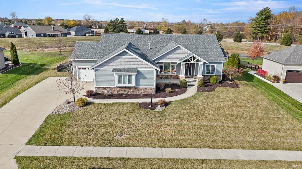 13708 Paperbark Trail, Fort Wayne, IN 46814