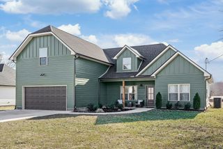 230 Highland Dr, Smithville, TN 37166