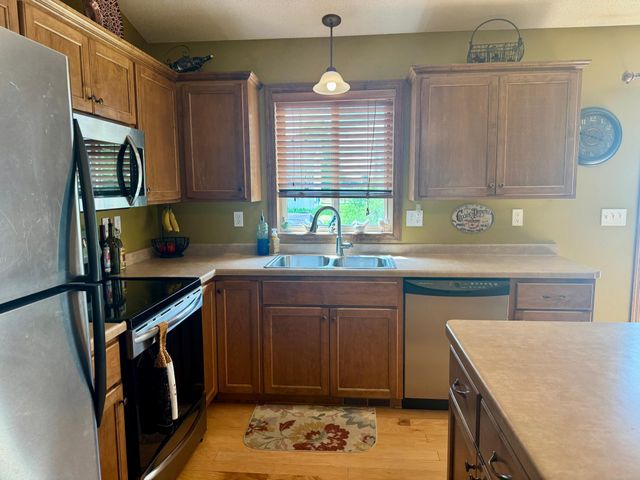 409 22nd Avenue N, Sartell, MN 56377