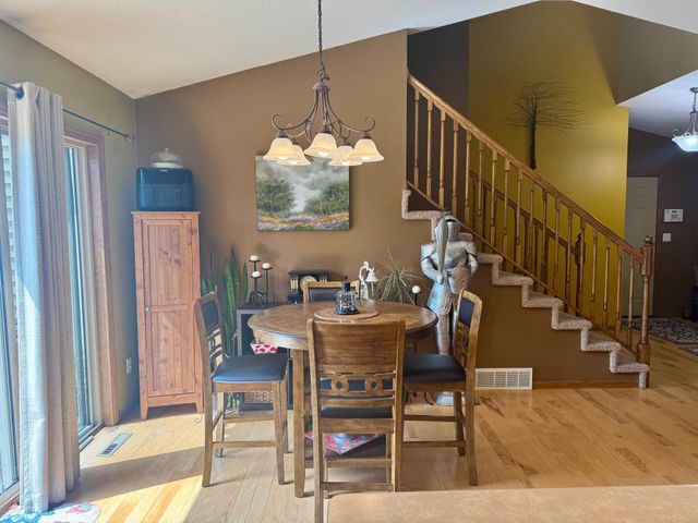 409 22nd Avenue N, Sartell, MN 56377