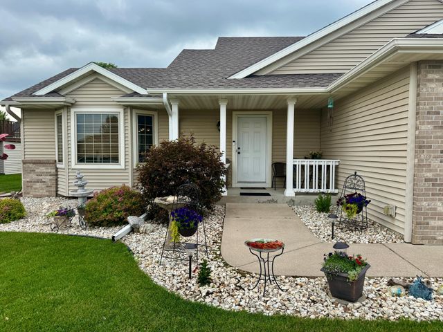 409 22nd Avenue N, Sartell, MN 56377