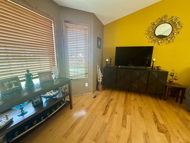 409 22nd Avenue N, Sartell, MN 56377
