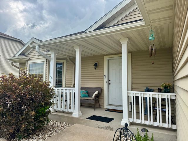 409 22nd Avenue N, Sartell, MN 56377