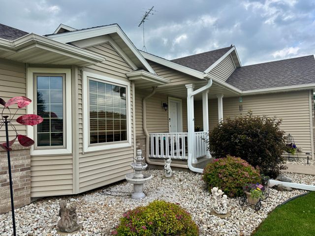 409 22nd Avenue N, Sartell, MN 56377