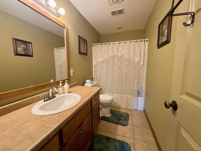 409 22nd Avenue N, Sartell, MN 56377