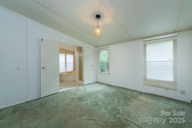 3 Audrey Lane, Asheville, NC 28806