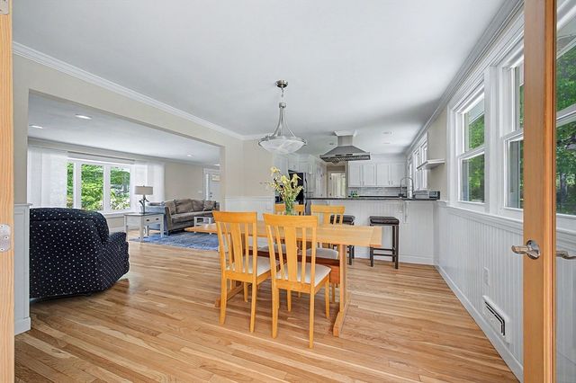 10 Fleetwood Drive, Norfolk, MA 02056