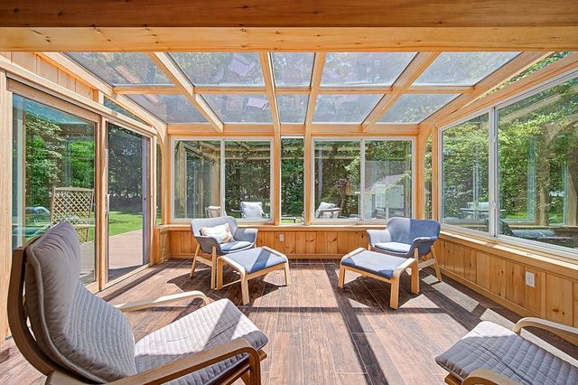 10 Fleetwood Drive, Norfolk, MA 02056