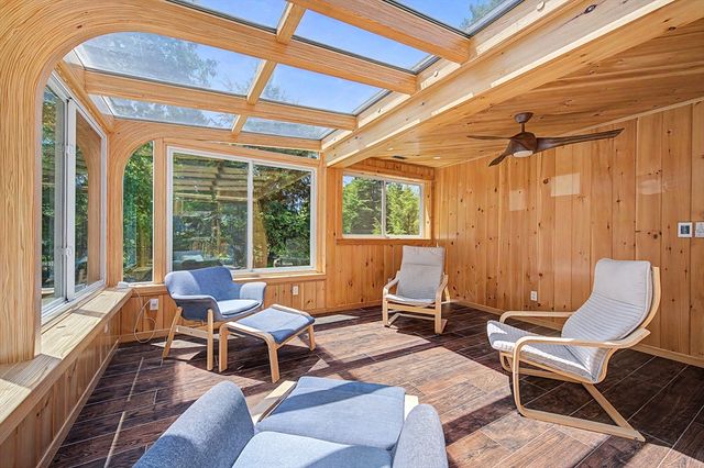 10 Fleetwood Drive, Norfolk, MA 02056