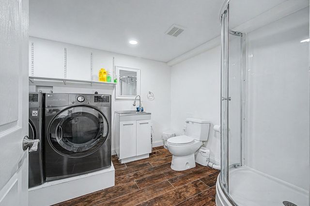 10 Fleetwood Drive, Norfolk, MA 02056