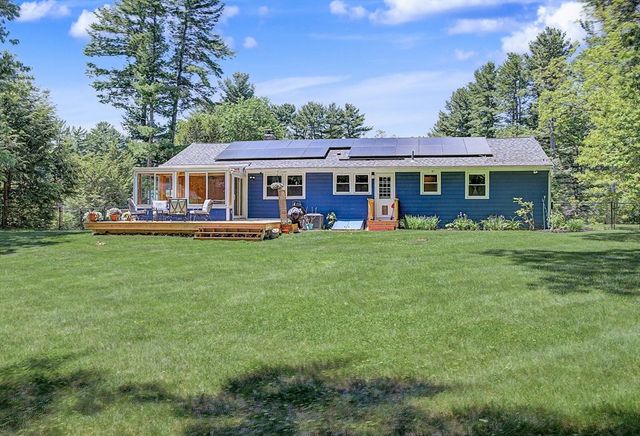 10 Fleetwood Drive, Norfolk, MA 02056