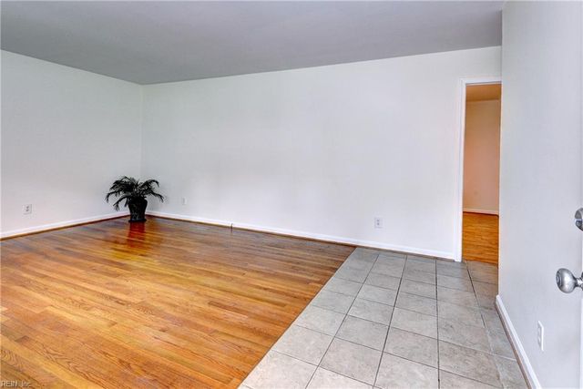 863 Wilmont LN, Newport News, VA 23608
