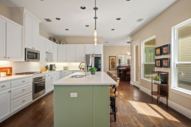 738 E Main Street, Coppell, TX 75019