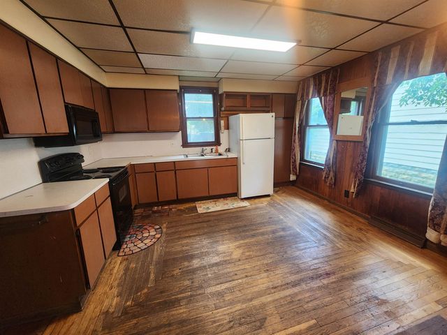 202 S Warner Street, Bay City, MI 48706
