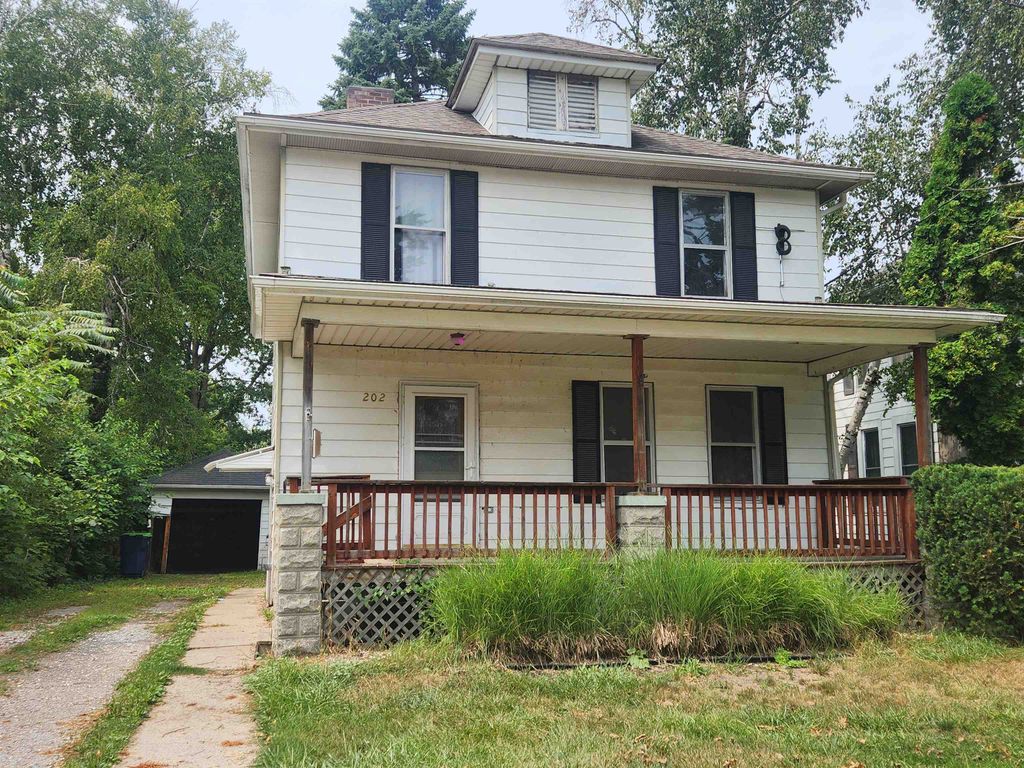 202 S Warner Street, Bay City, MI 48706