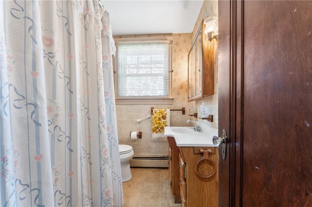 61 Nathanael Avenue, Pawtucket, RI 02860