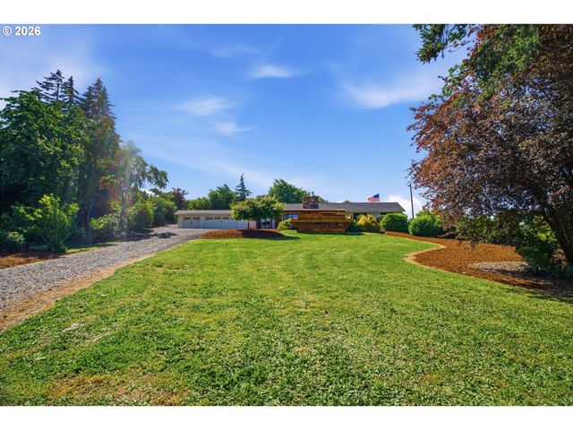 28884 HILLAIRE St, Eugene, OR 97402