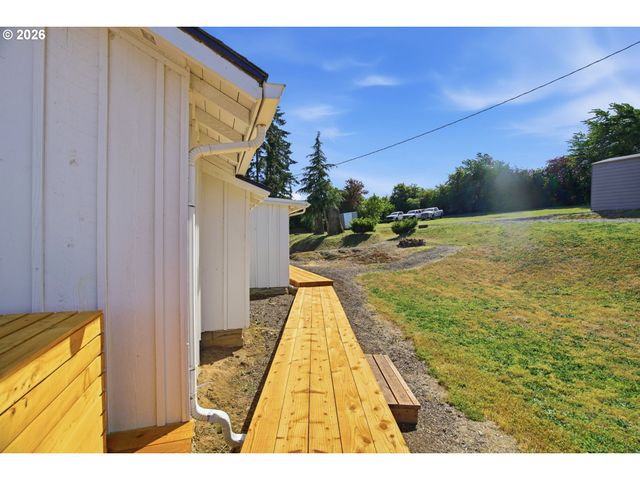 28884 HILLAIRE St, Eugene, OR 97402