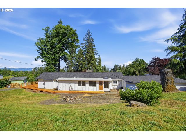 28884 HILLAIRE St, Eugene, OR 97402