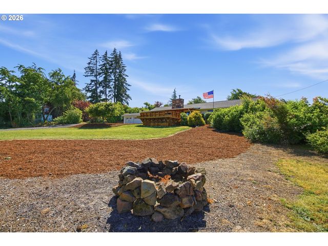 28884 HILLAIRE St, Eugene, OR 97402