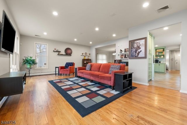 25 Morris Ave, Riverdale Boro, NJ 07457