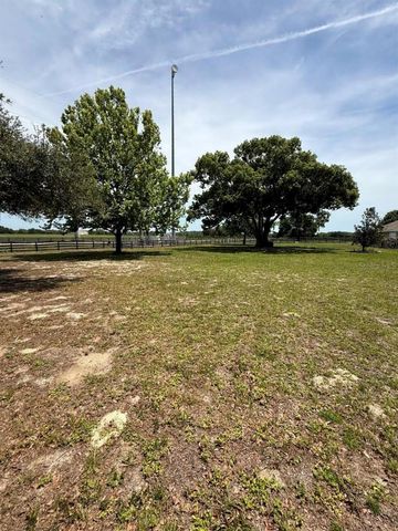 41430 ROGER GILES ROAD, Umatilla, FL 32784
