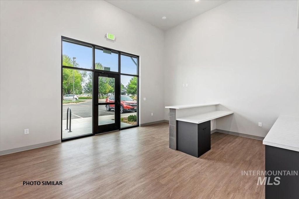 4735 N Summit Way, Meridian, ID 83646 photo 5