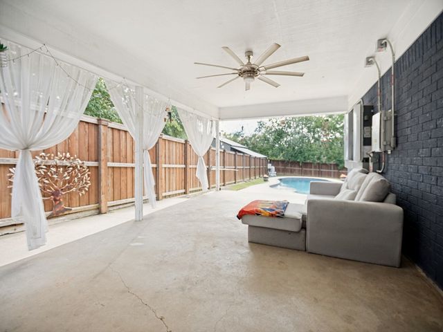 7041 Payte Lane, North Richland Hills, TX 76182