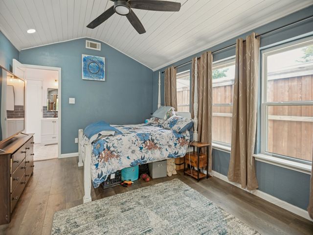 7041 Payte Lane, North Richland Hills, TX 76182