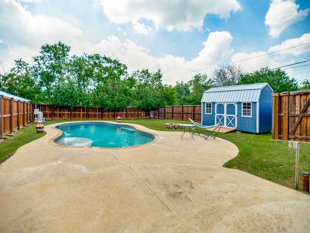 7041 Payte Lane, North Richland Hills, TX 76182